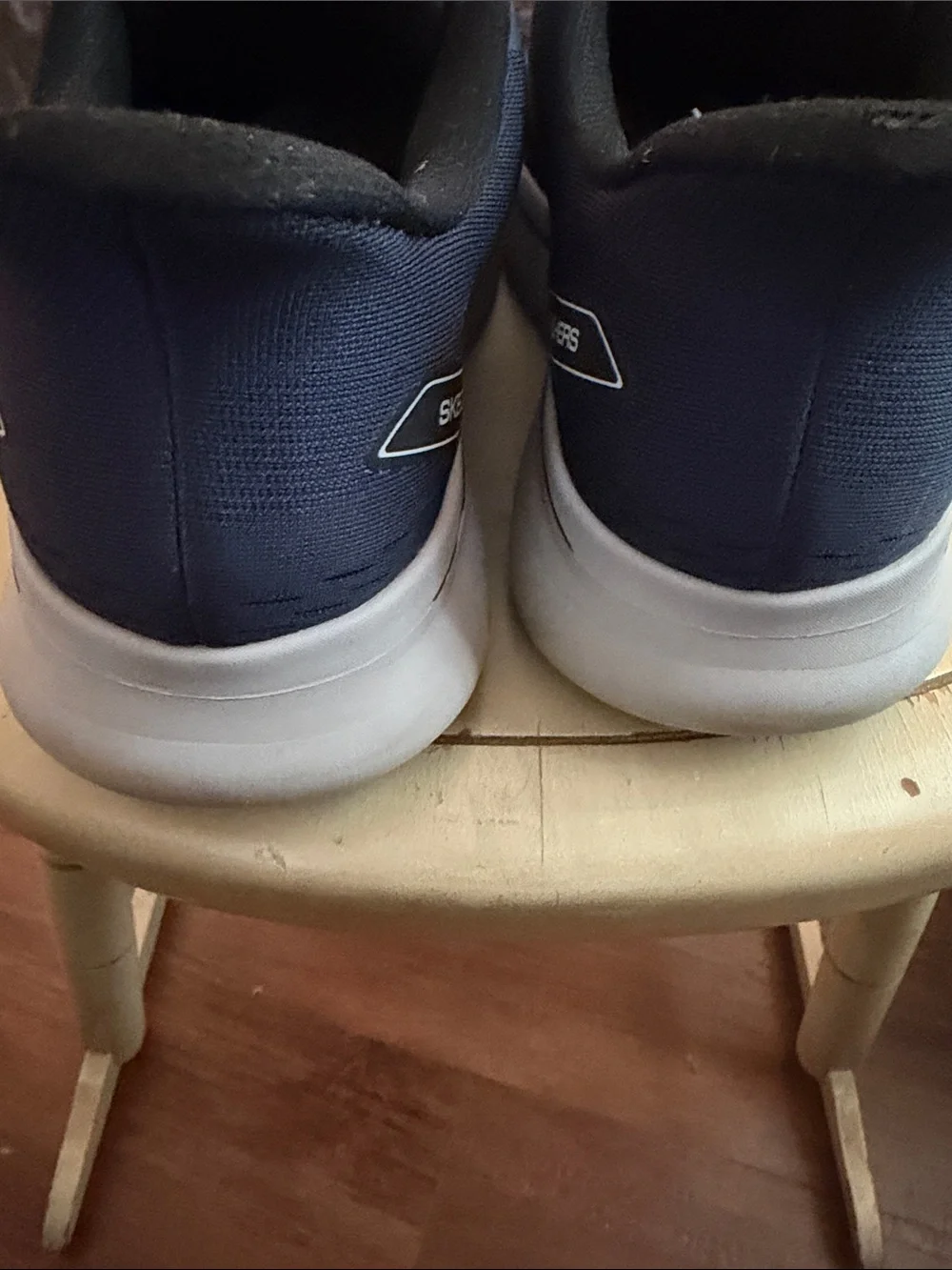Skechers Men’s Navy and White Arch Fit Lace-Up Sneakers